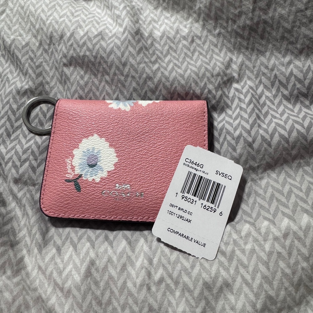 COACH LEATHER FLORAL PRINT CARD HOLDER W/KEY RING  BUBBLEGUM  C3646G  NWT
